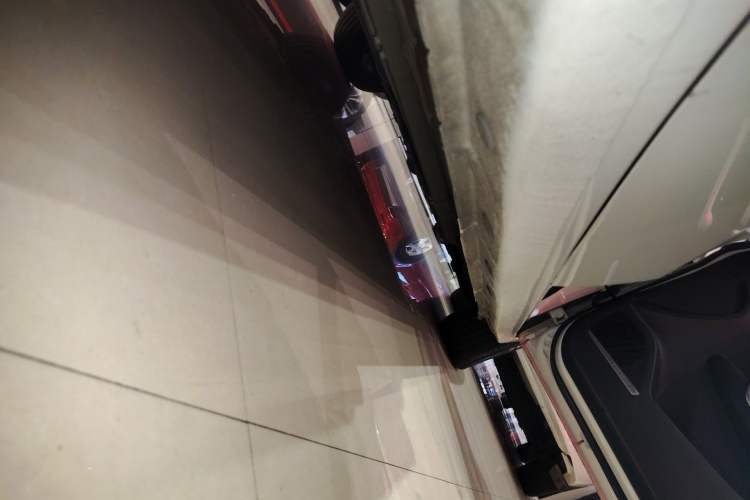 Used BAIC Changhe A6 2019 1.5L Manual Elite Edition Right Side Sill