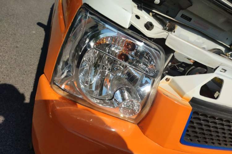 Used BAIC Changhe EC100  Right Front Headlight