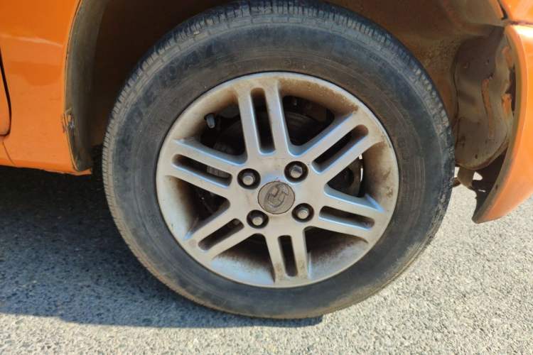Used BAIC Changhe EC100  Right Front Wheel Hub