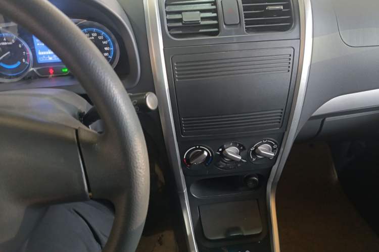 Used BAIC Changhe EC100 2020 EC100 Comfort Model Audio And AC Panel