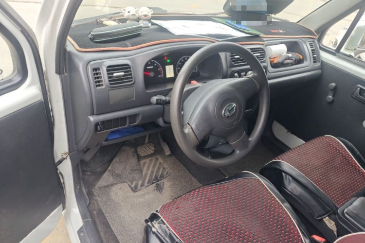 Used BAIC Changhe EV2 2019 Updated Version 10° Edition 1.8kW On-board Charger Center Console