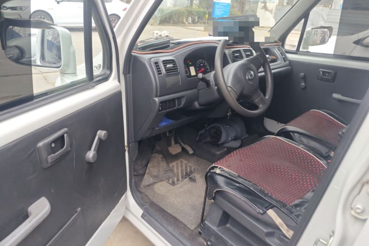 Used BAIC Changhe EV2 2019 Updated Version 10° Edition 1.8kW On-board Charger Driver Seat