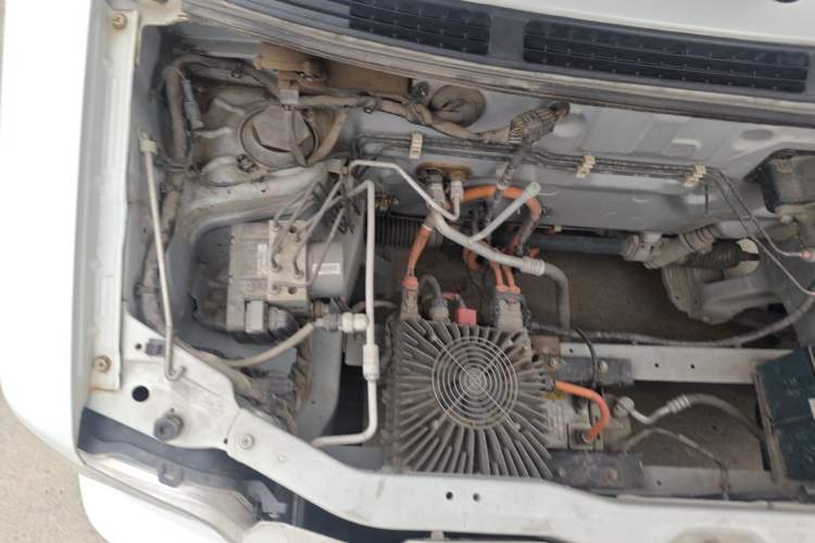 Used BAIC Changhe EV2 2019 Updated Version 10° Edition 1.8kW On-board Charger Engine Bay Right