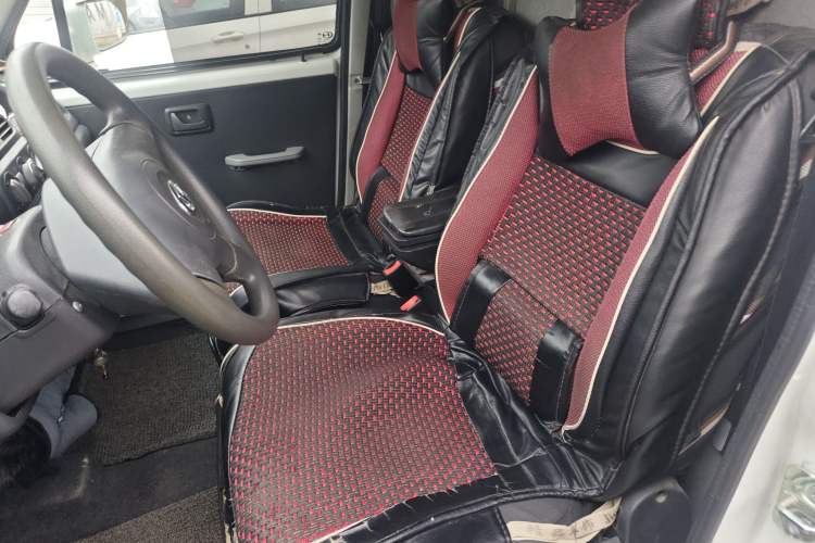 Used BAIC Changhe EV2 2019 Updated Version 10° Edition 1.8kW On-board Charger Left Front Seat