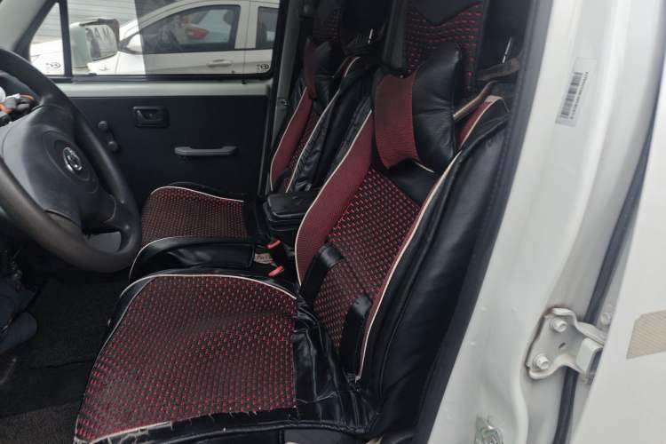 Used BAIC Changhe EV2 2019 Updated Version 10° Edition 1.8kW On-board Charger Left Rear Seat