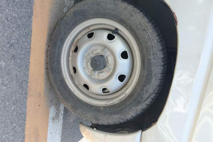 Used BAIC Changhe EV2 2021 10° Version 6.6kW Charger Air Conditioning 2-Seater Version Right Front Wheel Hub