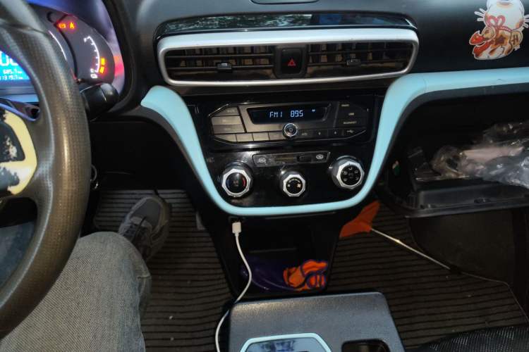 Used BAIC Changhe EV5 2019 270KM range version Audio And AC Panel