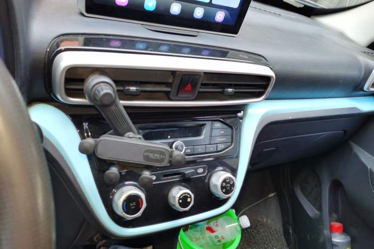 Used BAIC Changhe EV5 2019 210KM range version Audio And AC Panel