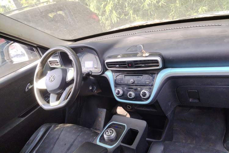 Used BAIC Changhe EV5 2019 270KM range version Center Console