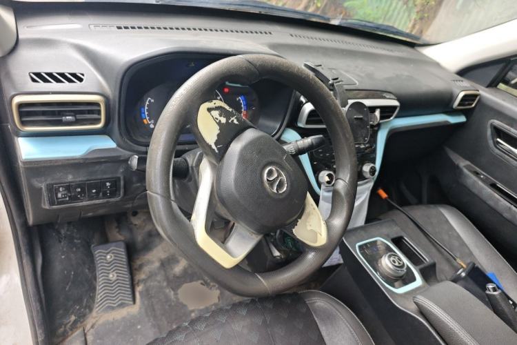 Used BAIC Changhe EV5 2019 270KM range version Center Console
