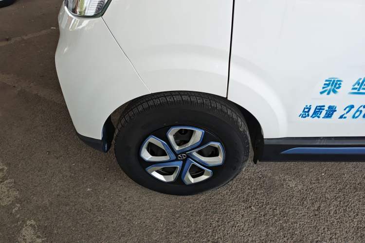 Used BAIC Changhe EV5 2019 210KM range version Exterior 4