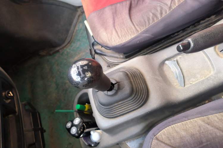 Used BAIC Changhe Fortune 2012 1.2L base model Gear Lever