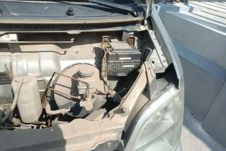 Used BAIC Changhe Freedom 2011 1.0L Hongyun Edition EC Type DA465QE Engine Bay Left