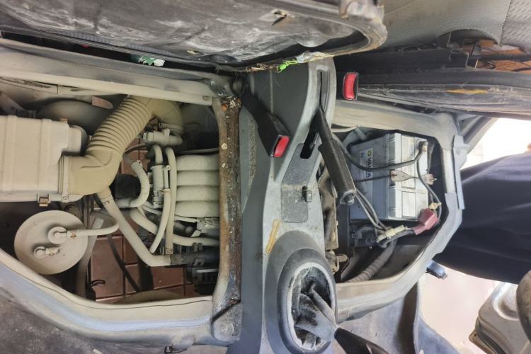 Used BAIC Changhe Freedom 2011 1.0L Hongyun Edition EC Type DA465QA Engine Bay