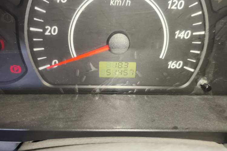 Used BAIC Changhe Freedom 2011 1.0L Hongyun Edition STD Model DA465QE Odometer Close Up