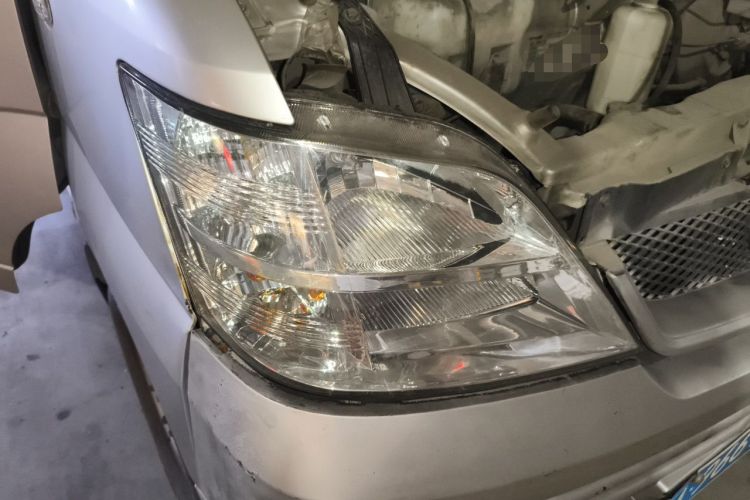 Used BAIC Changhe Freedom 2011 1.0L Hongyun Edition STD Model DA465QE Right Front Headlight