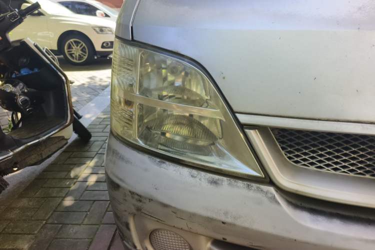 Used BAIC Changhe Freedom 2011 1.0L Hongyun Edition EC Type DA465QA Right Front Headlight