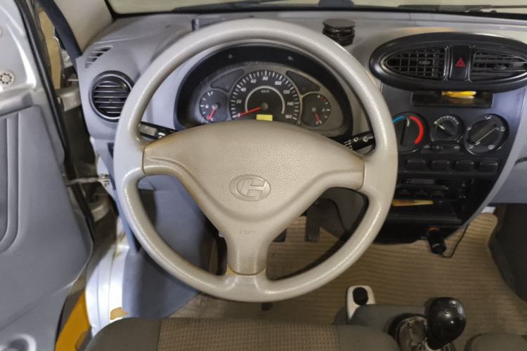 Used BAIC Changhe Freedom 2011 1.0L Hongyun Edition STD Model DA465QE Steering Wheel