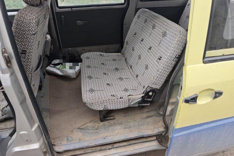 Used BAIC Changhe Freedom 2014 1.0L Hongyun Edition Economy Model DA465QA Left Rear Seat