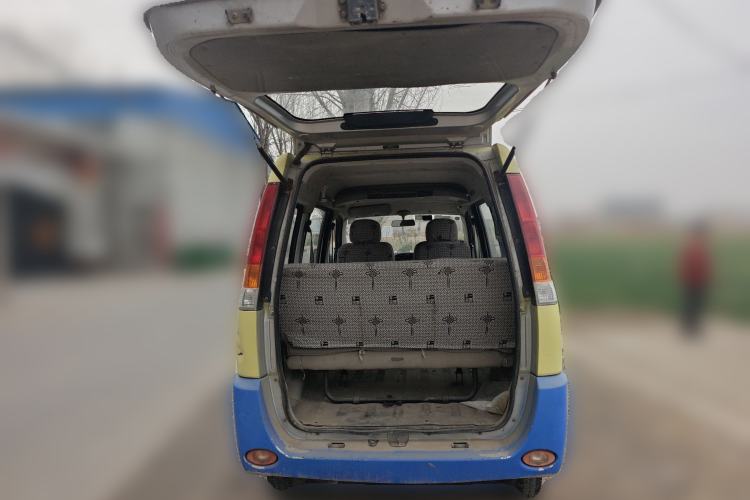 Used BAIC Changhe Freedom 2014 1.0L Hongyun Edition Economy Model DA465QA Trunk