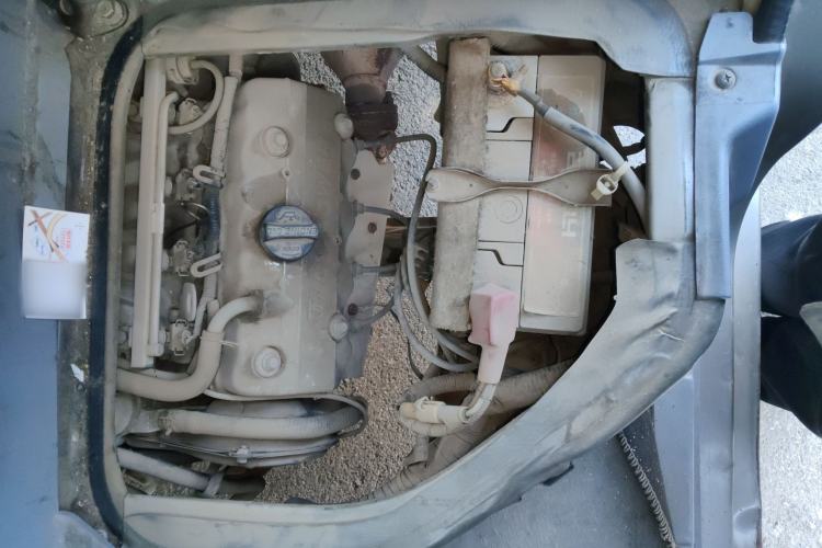 Used BAIC Changhe Freedom 2014 1.0L Hongyun Edition Economy Model DA465QA Engine Bay