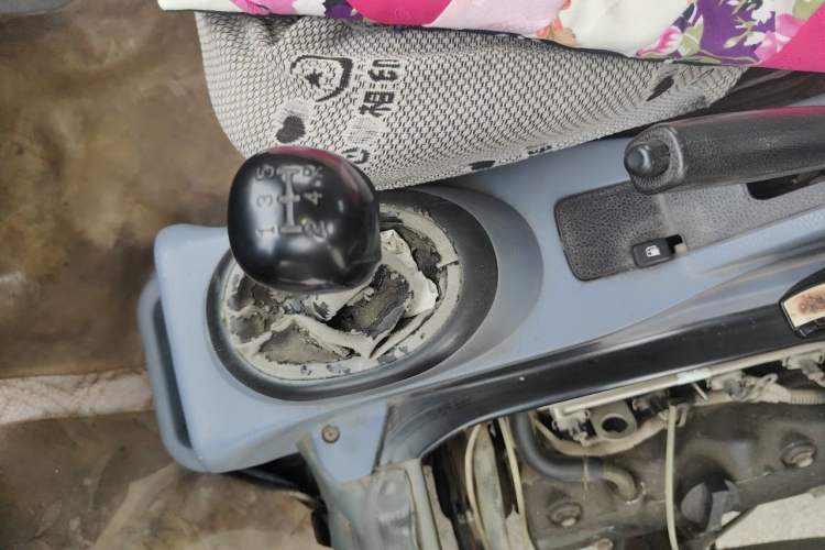 Used BAIC Changhe Freedom 2014 1.0L Hongyun Edition Economy Model DA465QA Gear Lever