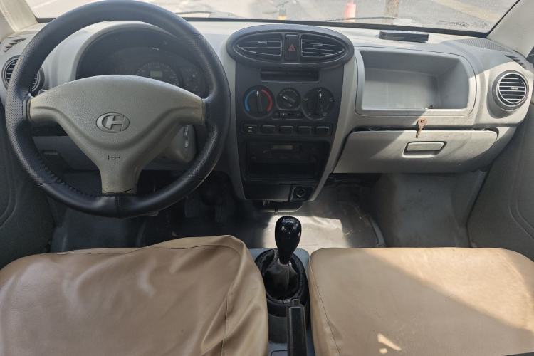 Used BAIC Changhe Freedom 2014 1.0L Hongyun Edition Economy Model DA465QA Center Console