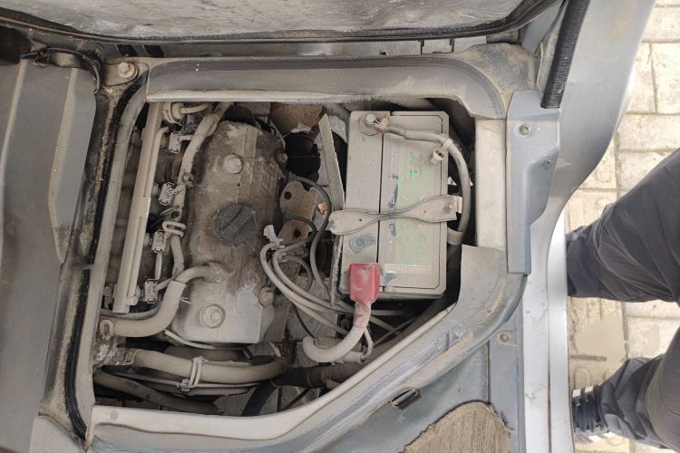 Used BAIC Changhe Freedom 2014 1.0L Hongyun Edition Economy Model DA465QA Engine Bay
