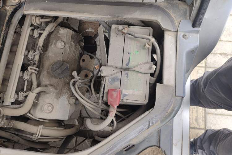Used BAIC Changhe Freedom 2014 1.0L Hongyun Edition Economy Model DA465QA Engine Bay Left