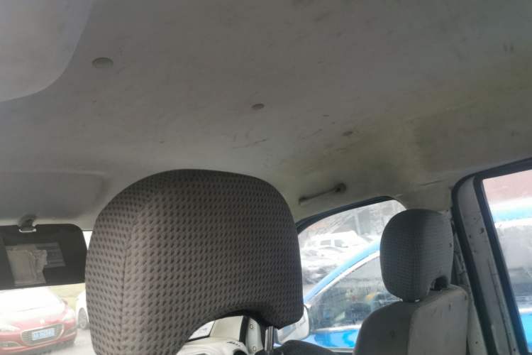 Used BAIC Changhe Freedom 2014 1.0L Hongyun Edition Economy Model DA465QA Headliner