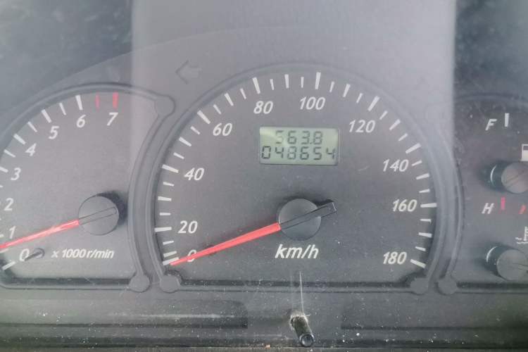 Used BAIC Changhe Freedom 2014 1.0L Hongyun Edition Economy Model DA465QA Odometer Close Up