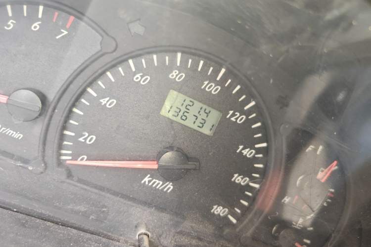Used BAIC Changhe Freedom 2014 1.0L Hongyun Edition Economy Model DA465QA Odometer Close Up