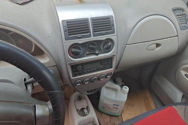 Used BAIC Changhe Ideal 2011 A+ 1.0L Manual Standard Model Audio And AC Panel