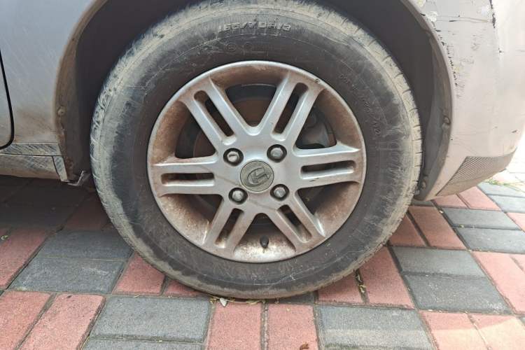 Used BAIC Changhe Ideal 2011 A+ 1.0L Manual Standard Model Right Front Wheel Hub