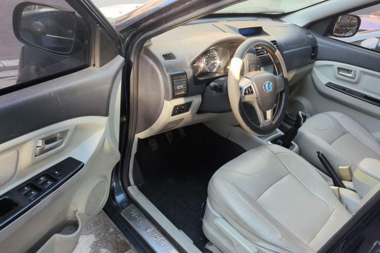Used BAIC Changhe M50S 2015 1.4L S 1.4L Business Class K14B Driver Seat