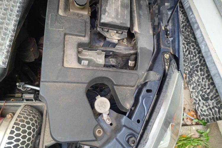 Used BAIC Changhe M50S 2015 1.4L Restyled Business Class (Coil Spring) K14B Engine Bay Left