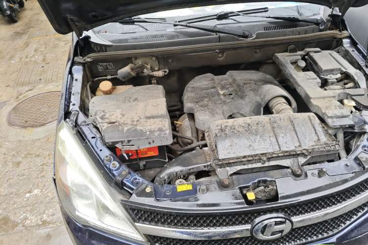Used BAIC Changhe M50S 2015 1.5L Business Class BJ415B Engine Bay Right