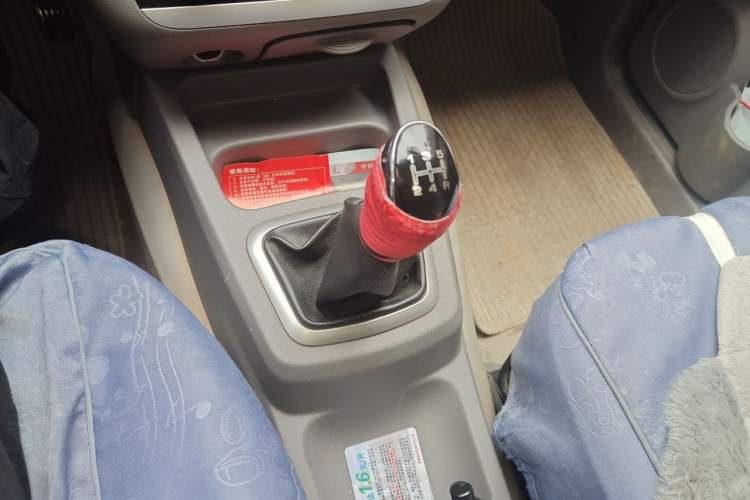 Used BAIC Changhe M50S 2015 1.5L Practical Cabin BJ415B Gear Lever