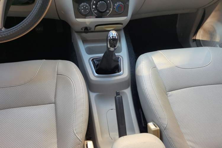 Used BAIC Changhe M50S 2015 1.4L S 1.4L Business Class K14B Gear Lever