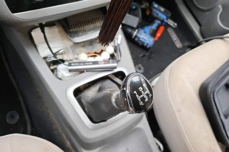 Used BAIC Changhe M50S 2015 1.5L Business Class BJ415B Gear Lever