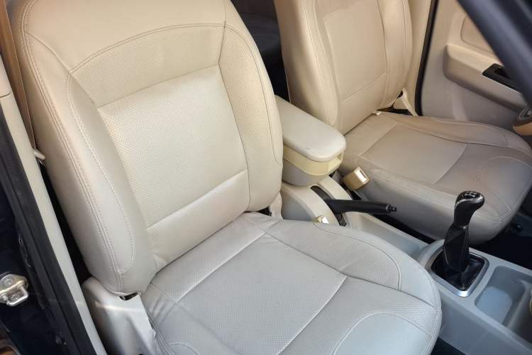 Used BAIC Changhe M50S 2015 1.4L S 1.4L Business Class K14B Right Front Seat