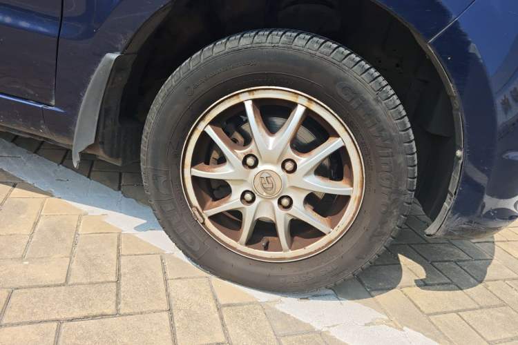 Used BAIC Changhe M50S 2015 1.5L Business Class BJ415B Right Front Wheel Hub