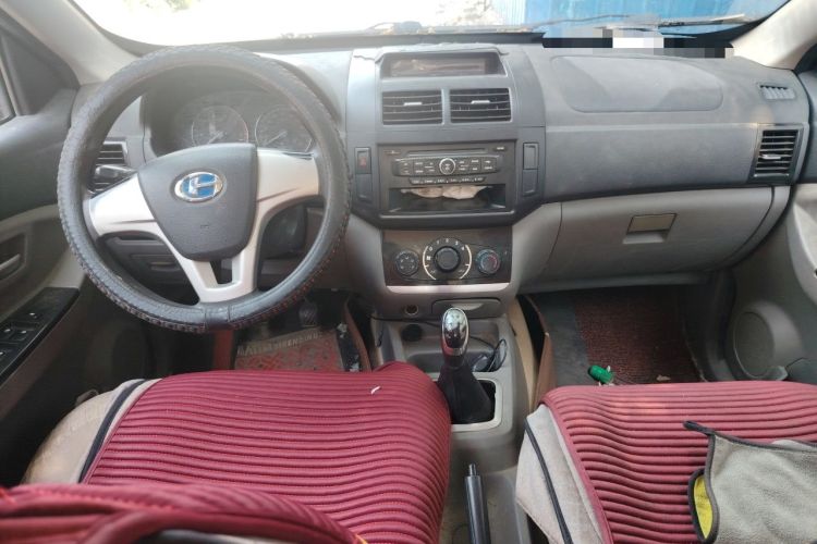 Used BAIC Changhe M50S 2015 1.4L revised economy-class K14B Center Console