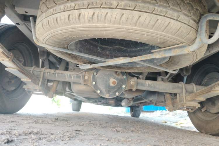 Used BAIC Changhe M50S 2015 1.4L revised economy-class K14B Chassis Rear