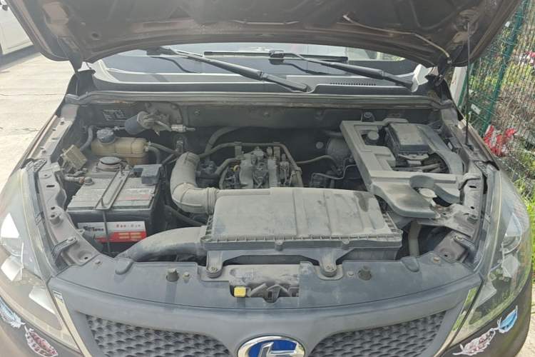 Used BAIC Changhe M50S 2015 1.5L facelift economy class DAM15DL Engine Bay
