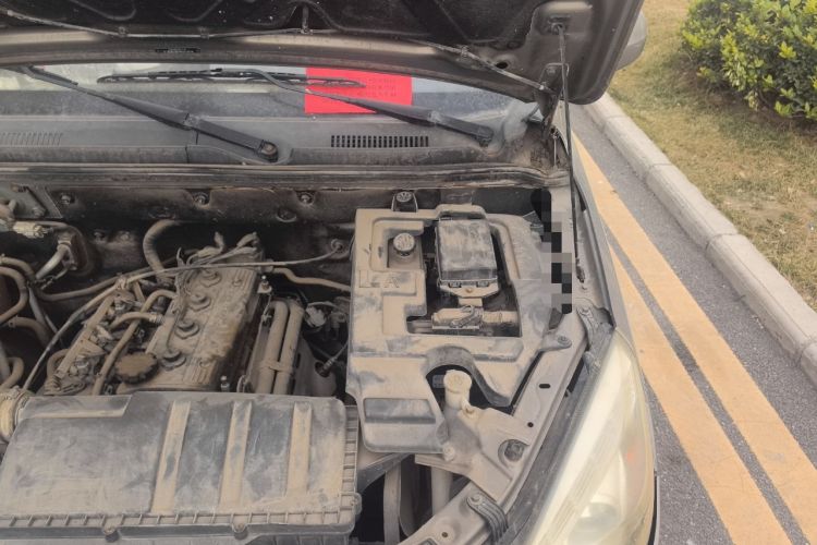 Used BAIC Changhe M50S 2015 1.5L Business Class BJ415B Engine Bay Left