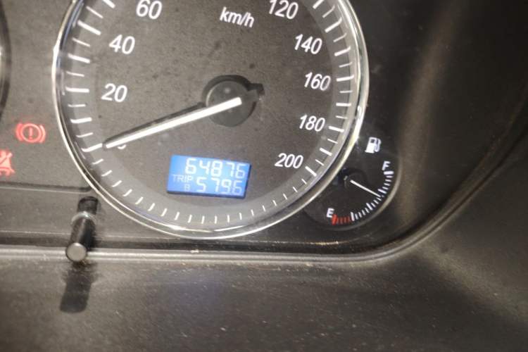 Used BAIC Changhe M50S 2015 1.4L revised economy-class K14B Odometer Close Up