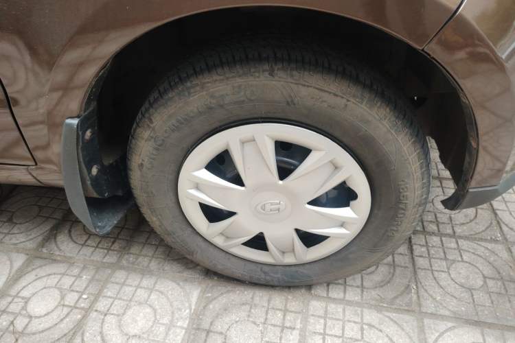 Used BAIC Changhe M50S 2015 1.4L revised economy-class K14B Right Front Wheel Hub
