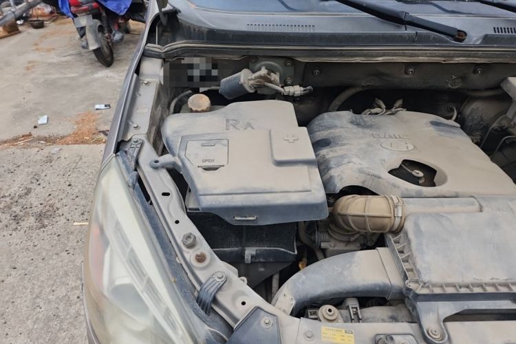Used BAIC Changhe M50S 2015 1.5L Business Class BJ415B Engine Bay Right