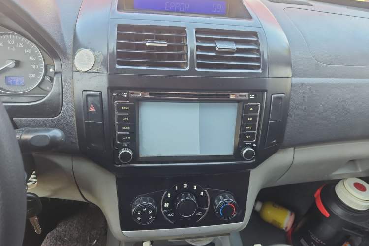 Used BAIC Changhe M50S 2015 1.5L Business Class BJ415B Audio And AC Panel